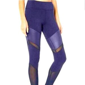 NWT DARK PURPLE LA SOCIETY
Athletic Leggings with Mesh Panels
4008